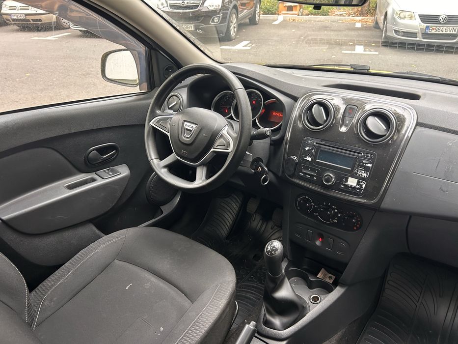 Dacia Logan 2017 1.0 L benzina+GPL A/C functional stare buna vari +/-