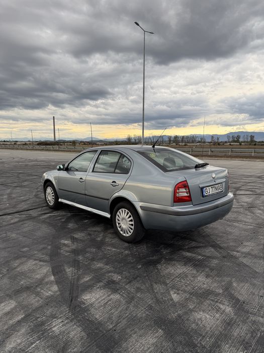 Skoda Octavia 1  1.6 benzina