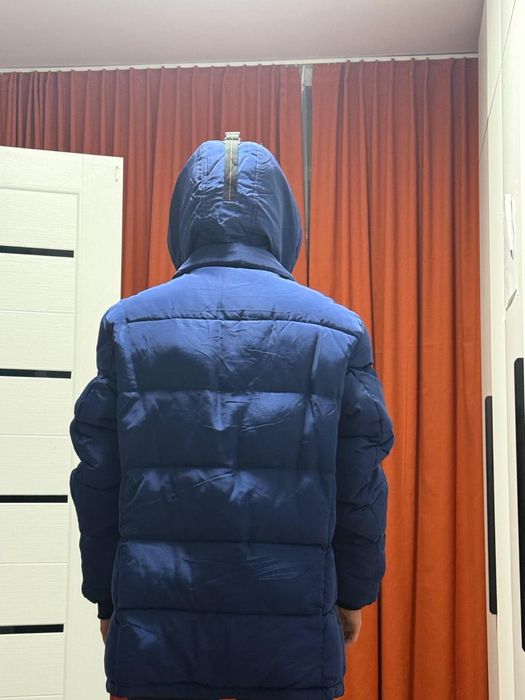 Продам зимнюю теплую куртку