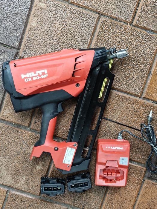 HILTI GX 90-WF  , pistol de pușcat cuie în lemn  , până la 90 mm lungi