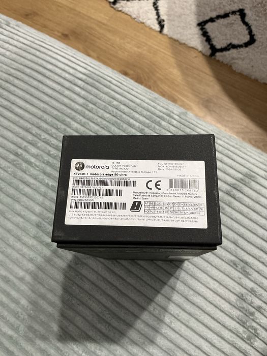 Vand Motorola Edge 50 Ultra Pantone, cu factura si garantie Emag