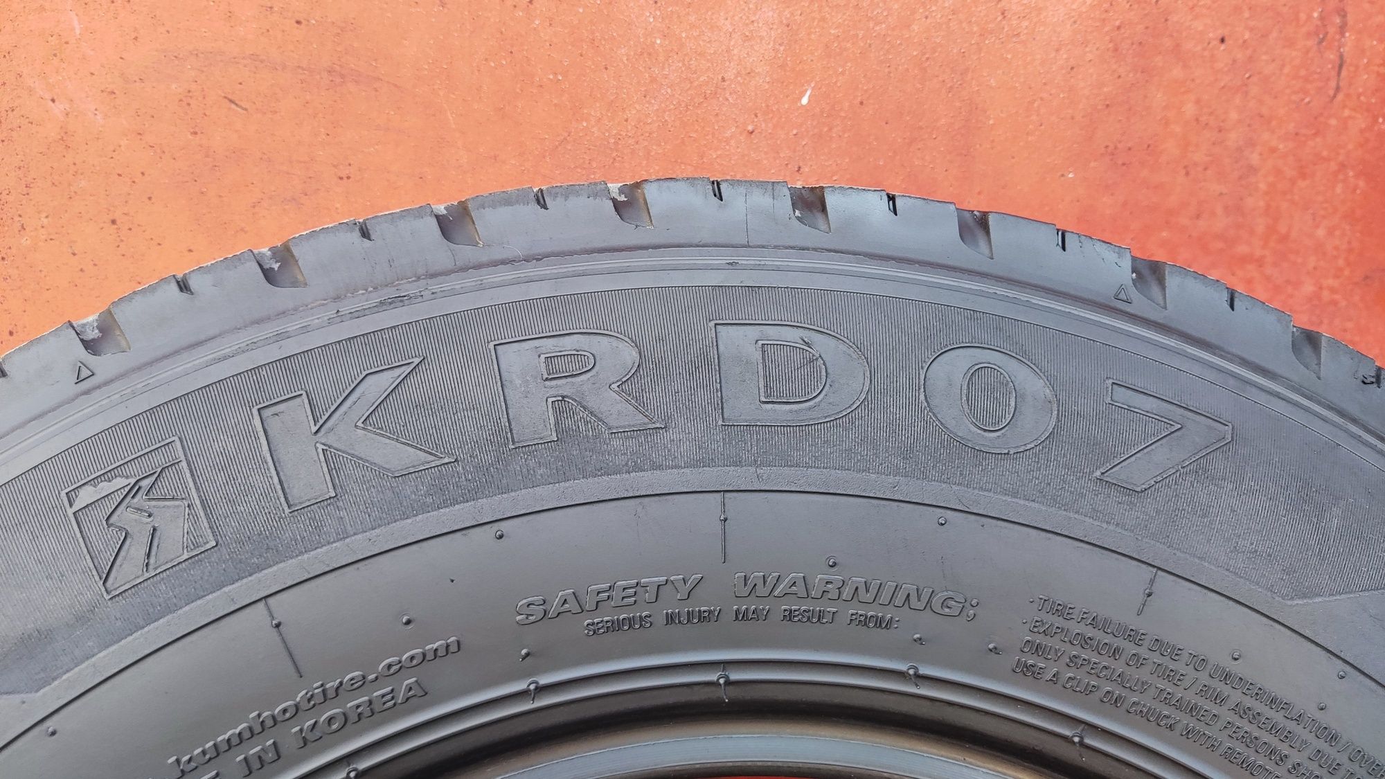 1бр. гума 195/R/14 Kumho KRD07, dot22
12PR, плата
dot22
9.7mm
Много до