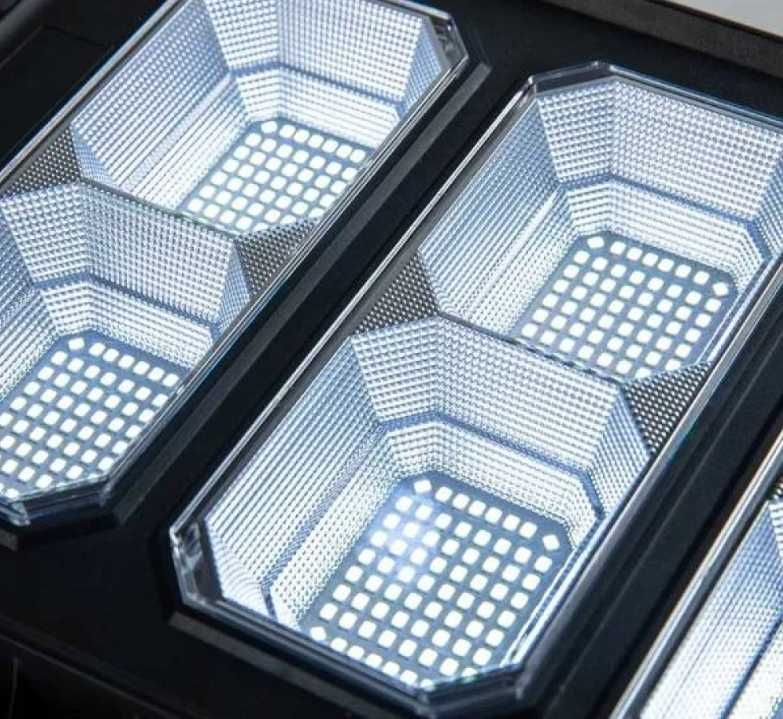 Соларна лампа LYLU 1600W с 8 секции, улична соларна лампа 1600W