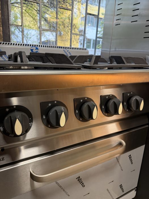 Газова печка с 4 и 6 котлона