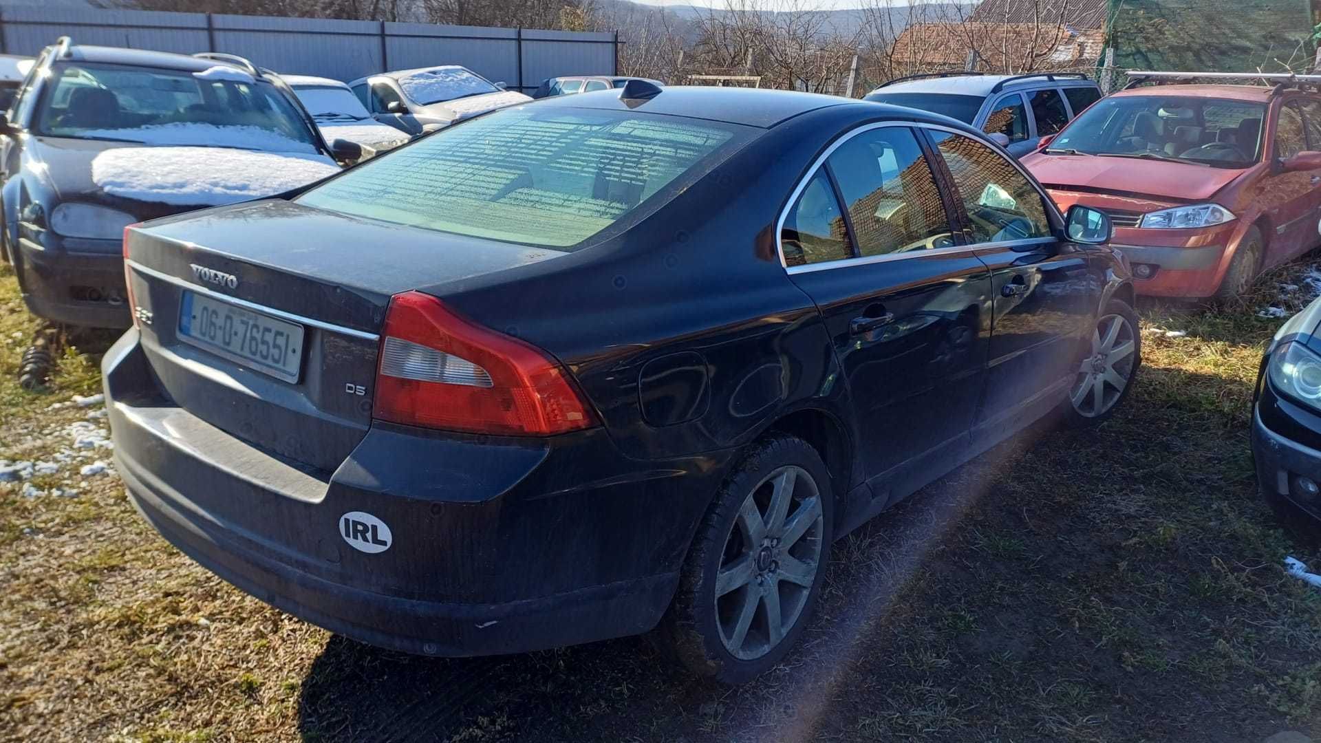 Dezmembrez  volvo S80 an fab 2008 motor diesel 2.4
