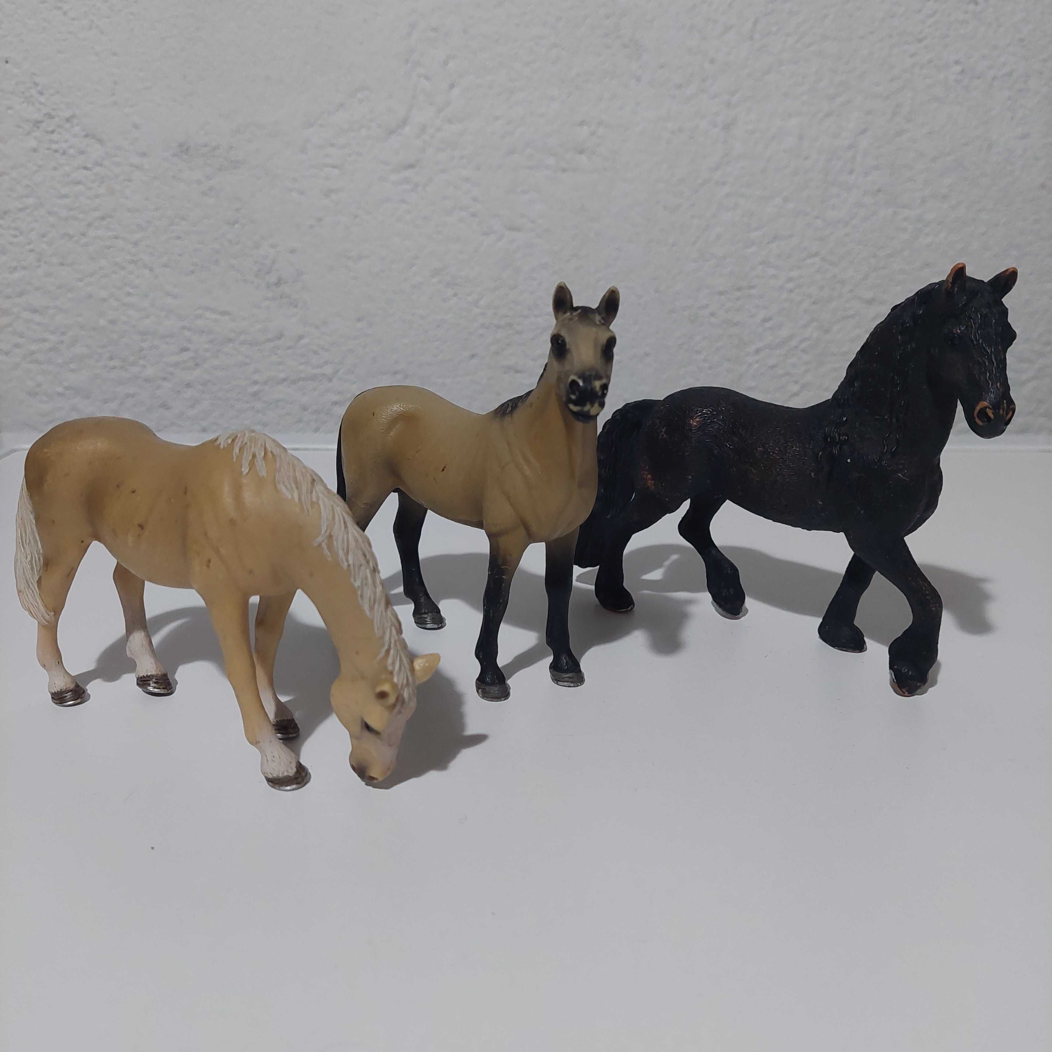 Колекционерски фигури Schleich коне