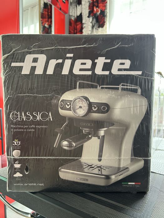 Espressor nou in cutie