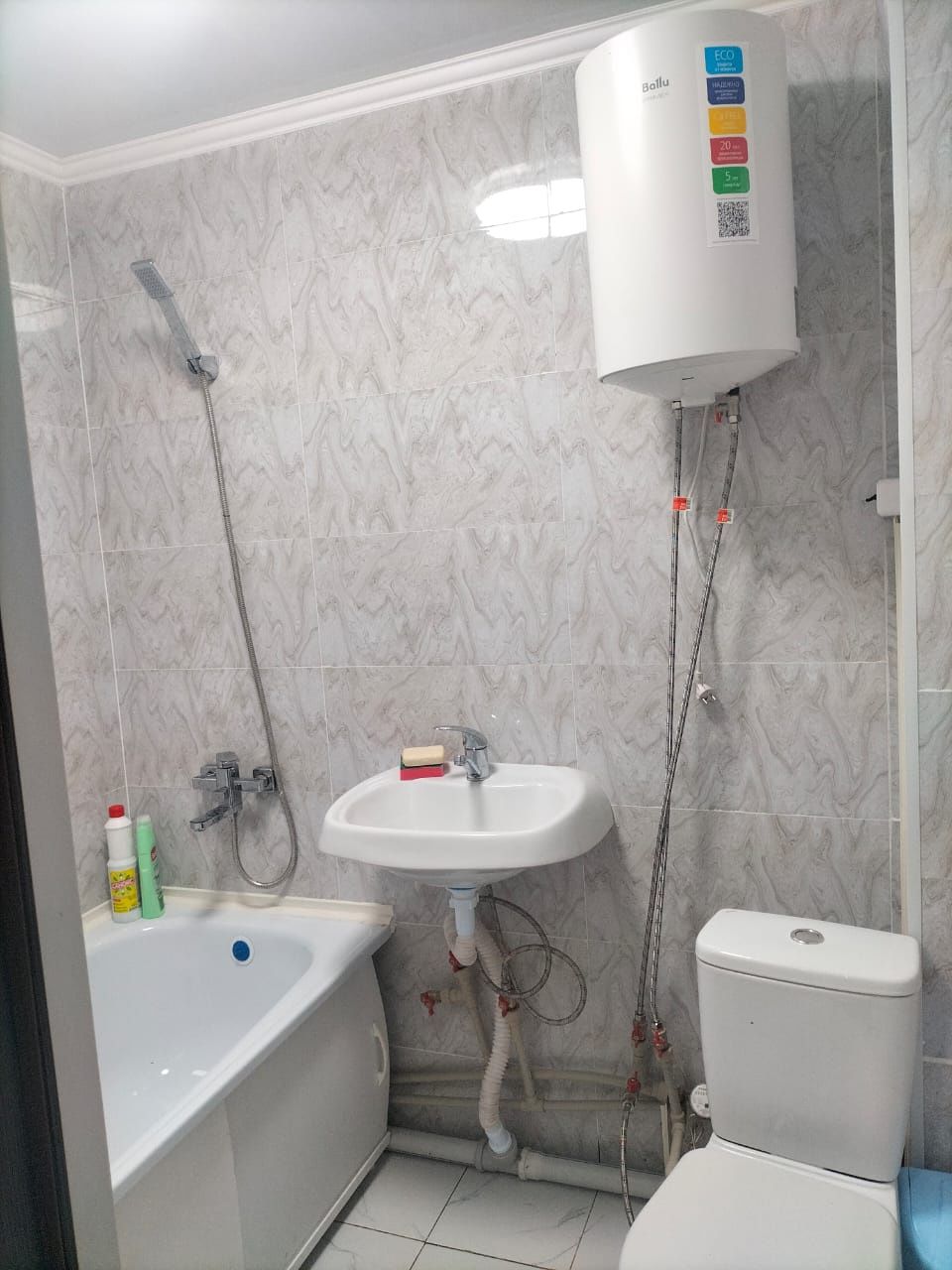 Продам 1 комн квар. 7-52-6 этаж.