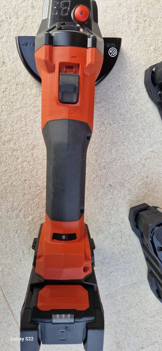 Hilti polizor , impact pe acumulator