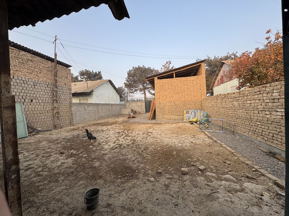 Йўл юзида УЙ (Ер) СОТИЛАДИ. Бизнес ва хонадон учун