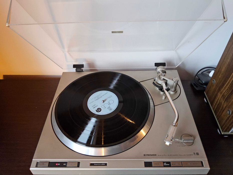 Vand pikup Pioneer PL600 in stare perfecta