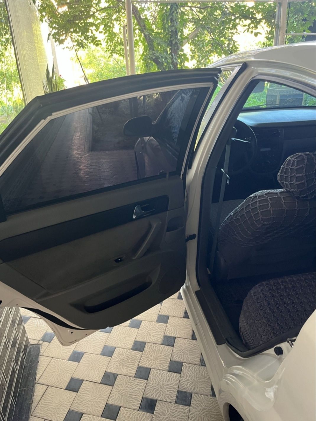 Lacetti Gentra 2012 mexanika arzon narxta