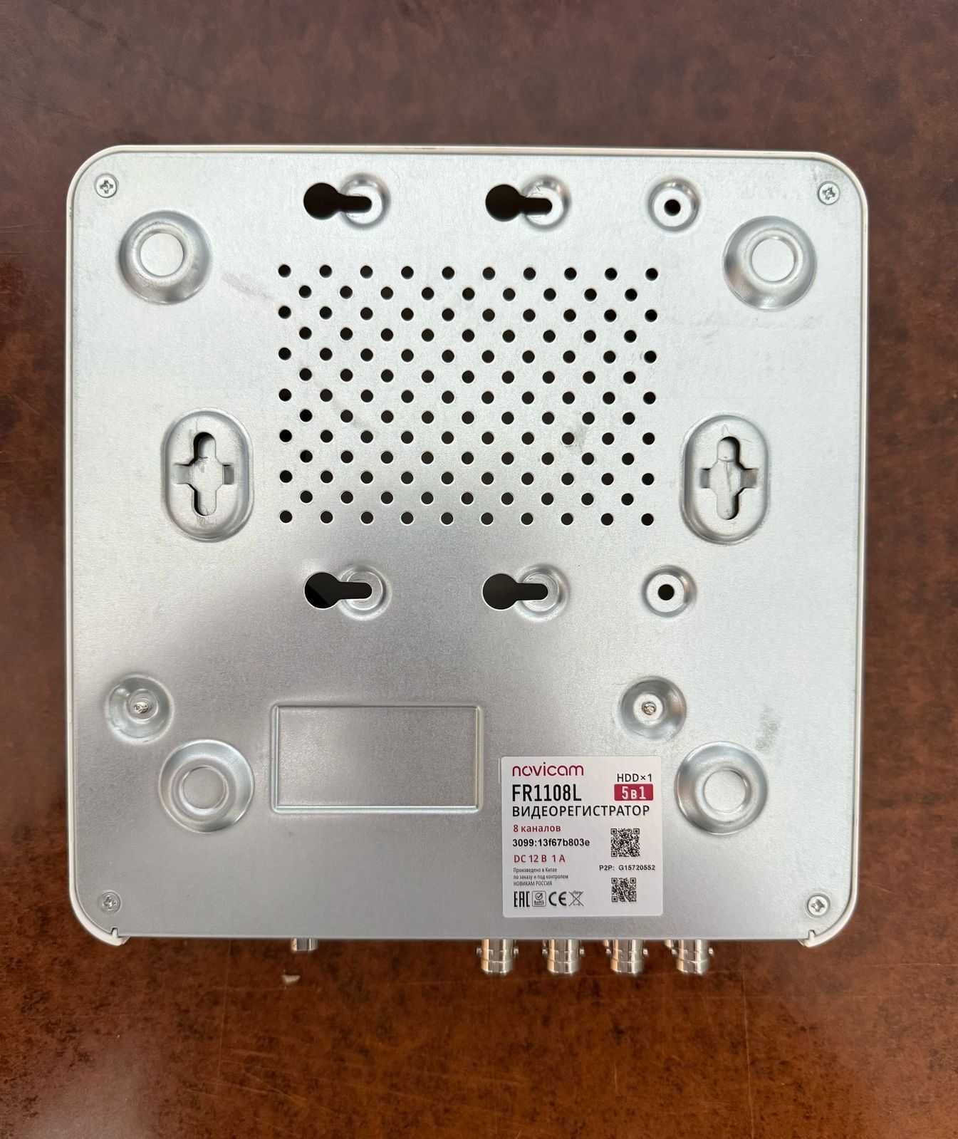 8 канальный  Видеорегистратор Novicam FR1108L