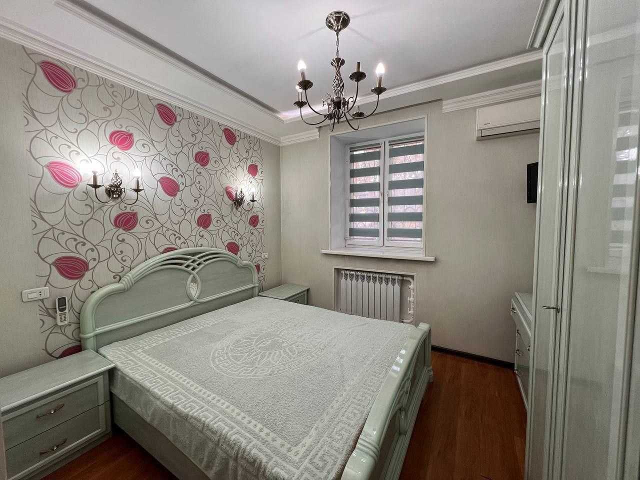 Квартира Продается 3/3/4 В Центре Ойбек_ Кирпич_Мебель и техника