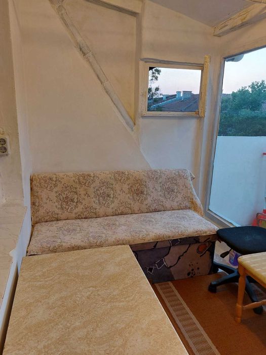 Дава се под наем Двустаен апартамент в Бургас, Възраждане - 66 кв.м за 225 € - Снимка #1