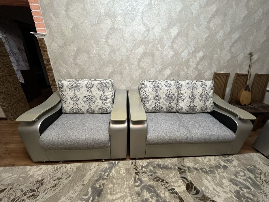 Продам диван в отличном состояний