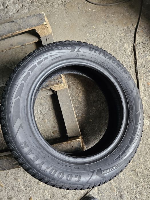 2 anvelope iarna 205 60 16 Goodyear