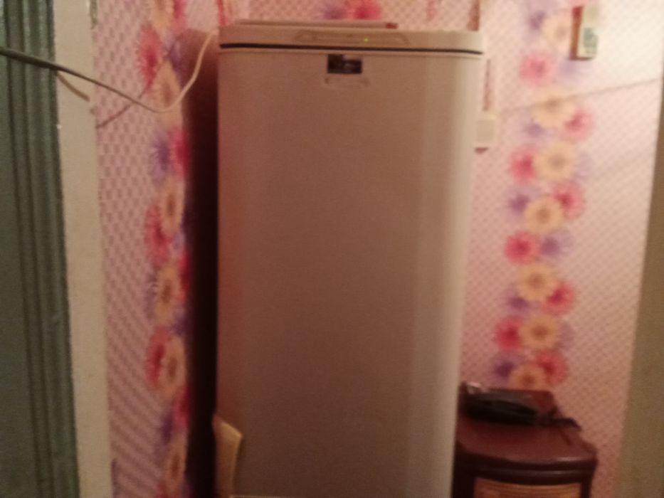 Холодильник Бирюса