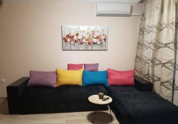 Дава се под наем Двустаен апартамент в Бургас, Сарафово - 65 кв.м за 357 € - Снимка #1
