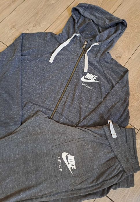 Дамски комплект Nike