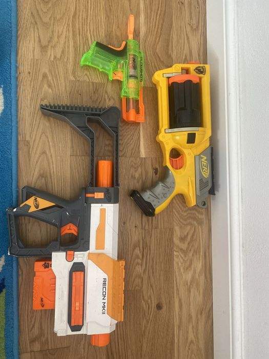 Vând lot pistoale nerf