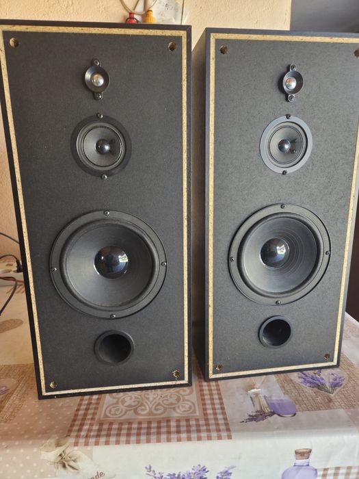 Vând boxe podea Kenwood