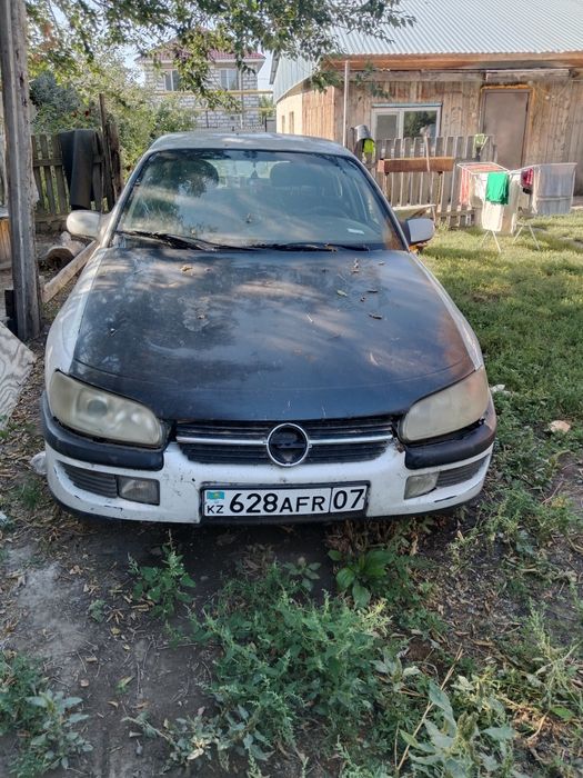 Продам авто Опель омега б 2л на ходу