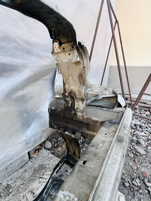 W 210 restayling uselitel (ekran telvizor)