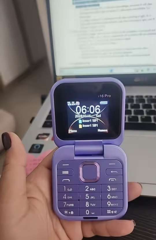 24 месеца гаранция Сгъваем мобилен телефон i16 Pro – 2 SIM, камера, фе