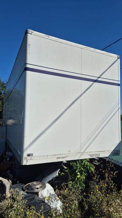 Vând lazi de camion