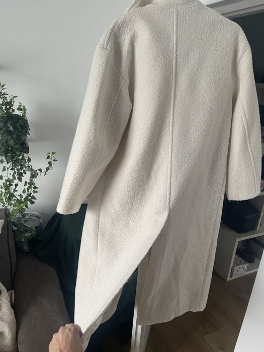 Palton Bershka crem