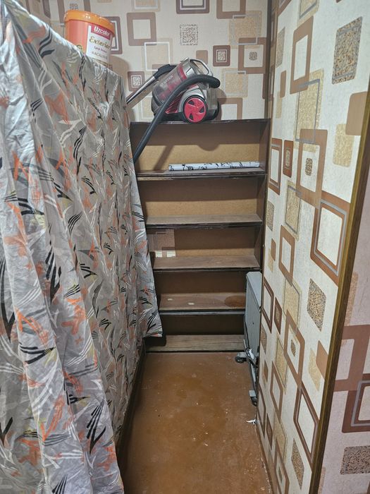 Срочно продаётся 1 комнатная квартира в городе Чирчике