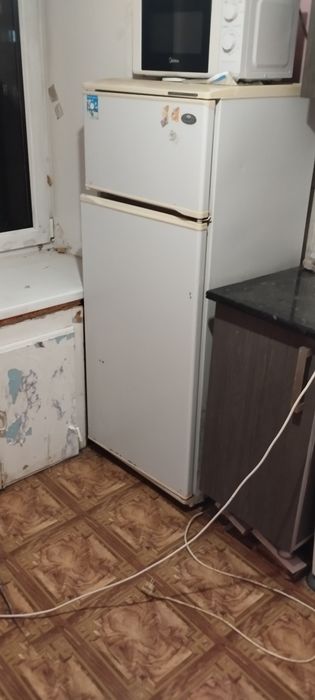 Продам холодильник
