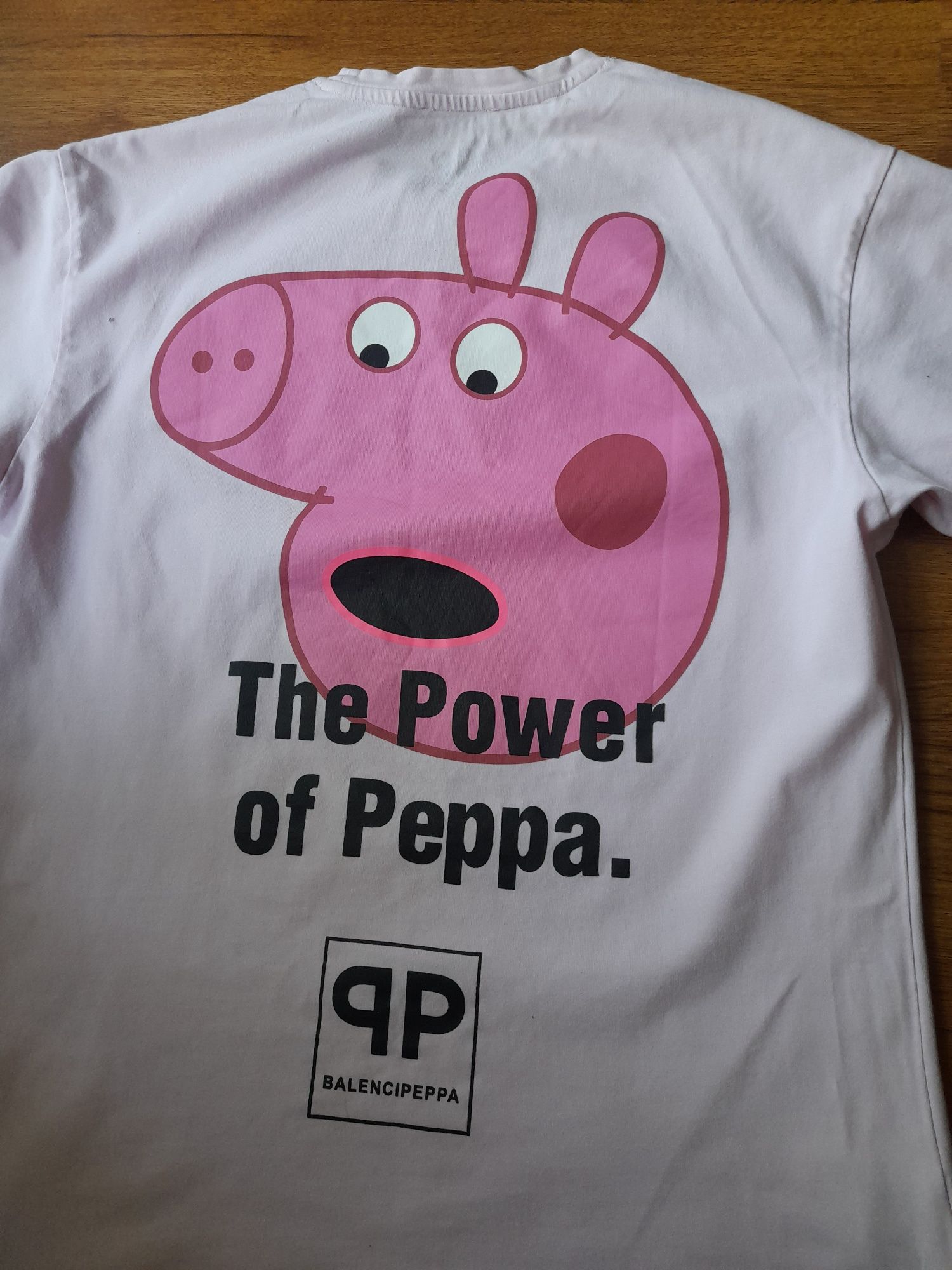 Balenciaga peppa pig тениска M размер.