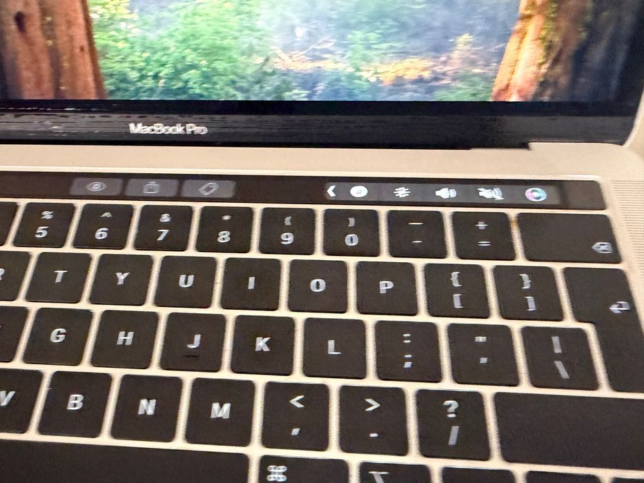 MacBook Pro 13 2018 Touch Bar