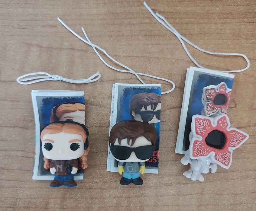 Stranger things kinder joy