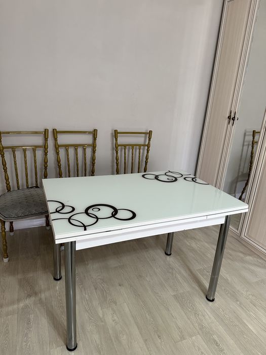 Стол стулья сатылады