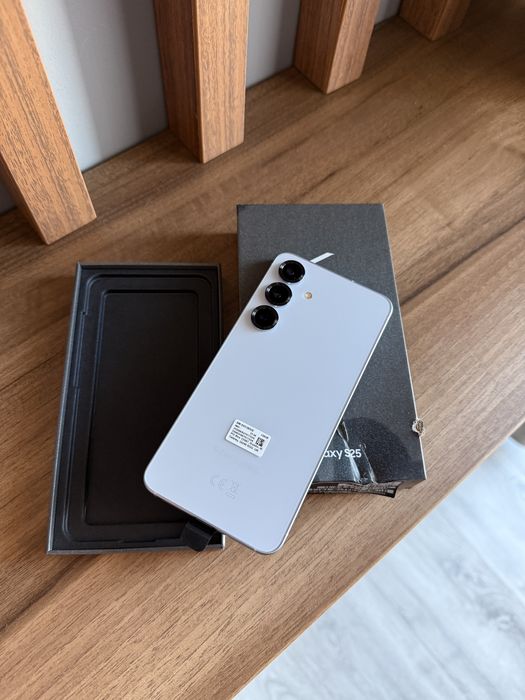 Samsung Galaxy S25 - Nou
