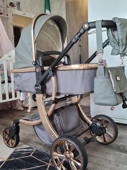 Коляска зимняя /лето трансформер