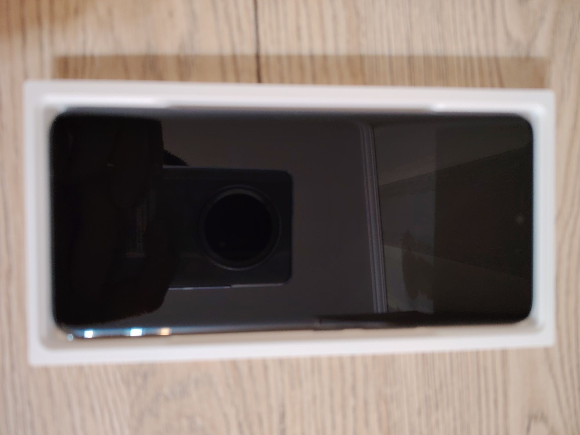 Продаю смартфон HONOR 90