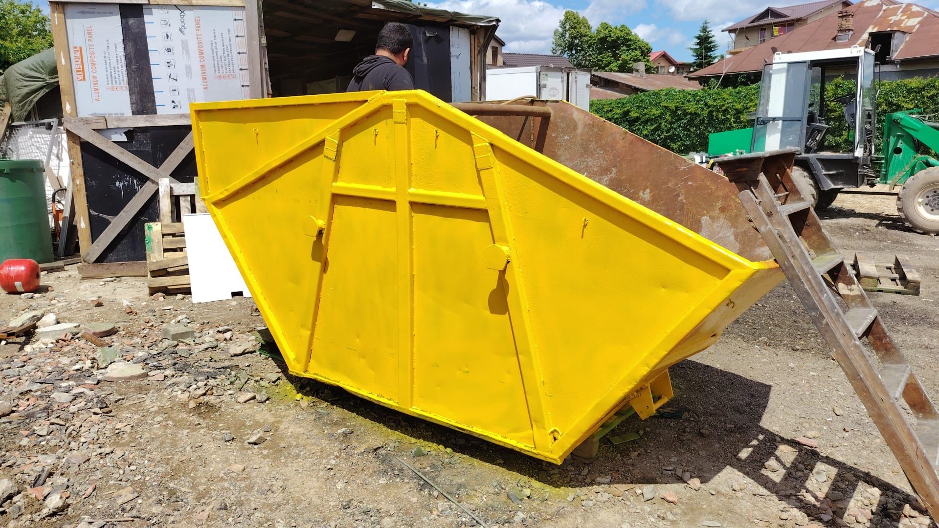 Inchirieri container moloz debarasare moloz