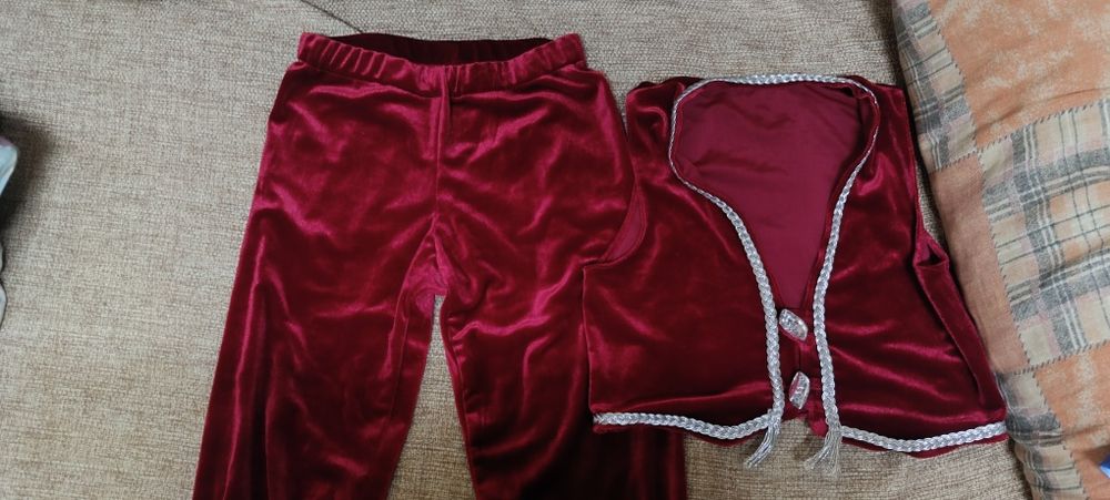 Продам костюм на мальчика