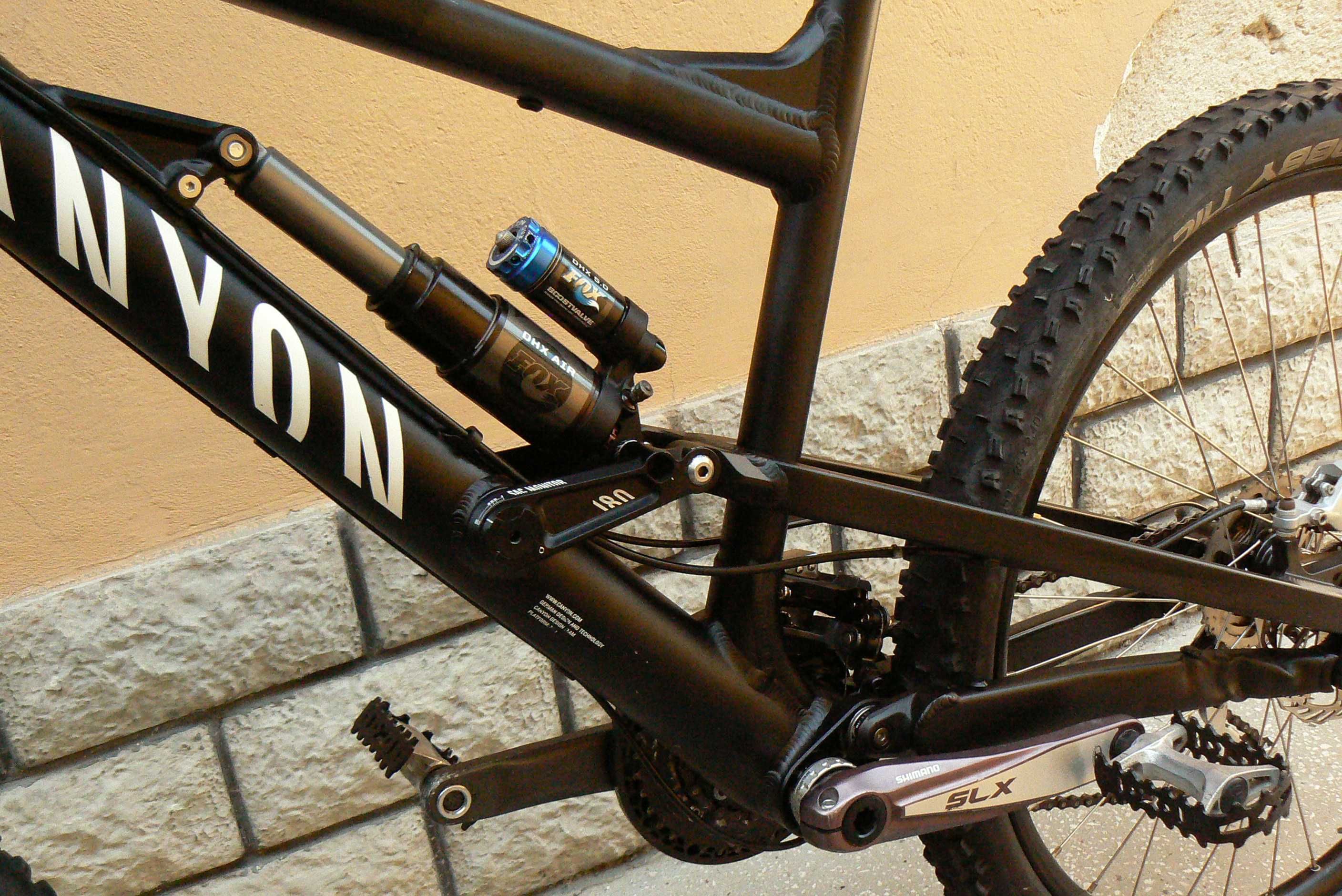 Bicicleta mtb full suspensie Canyon