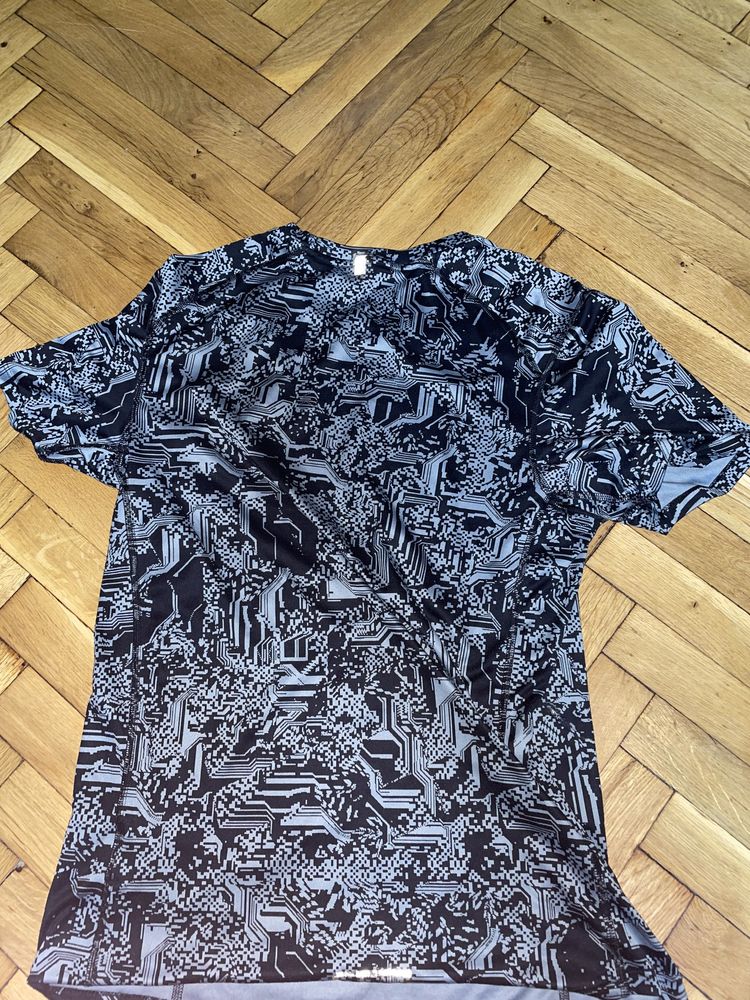 Тениска на Nike