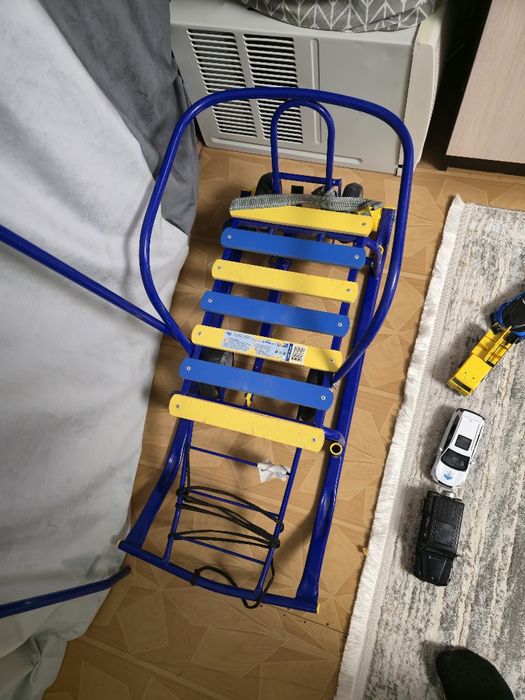 Продаю детские санки