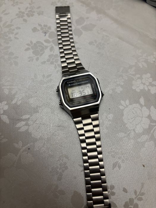 Часы CASIO оригинал.