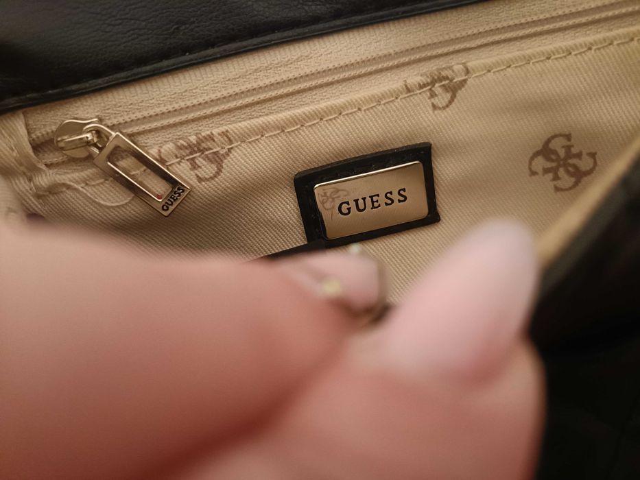 Geanta Guess originala stare buna