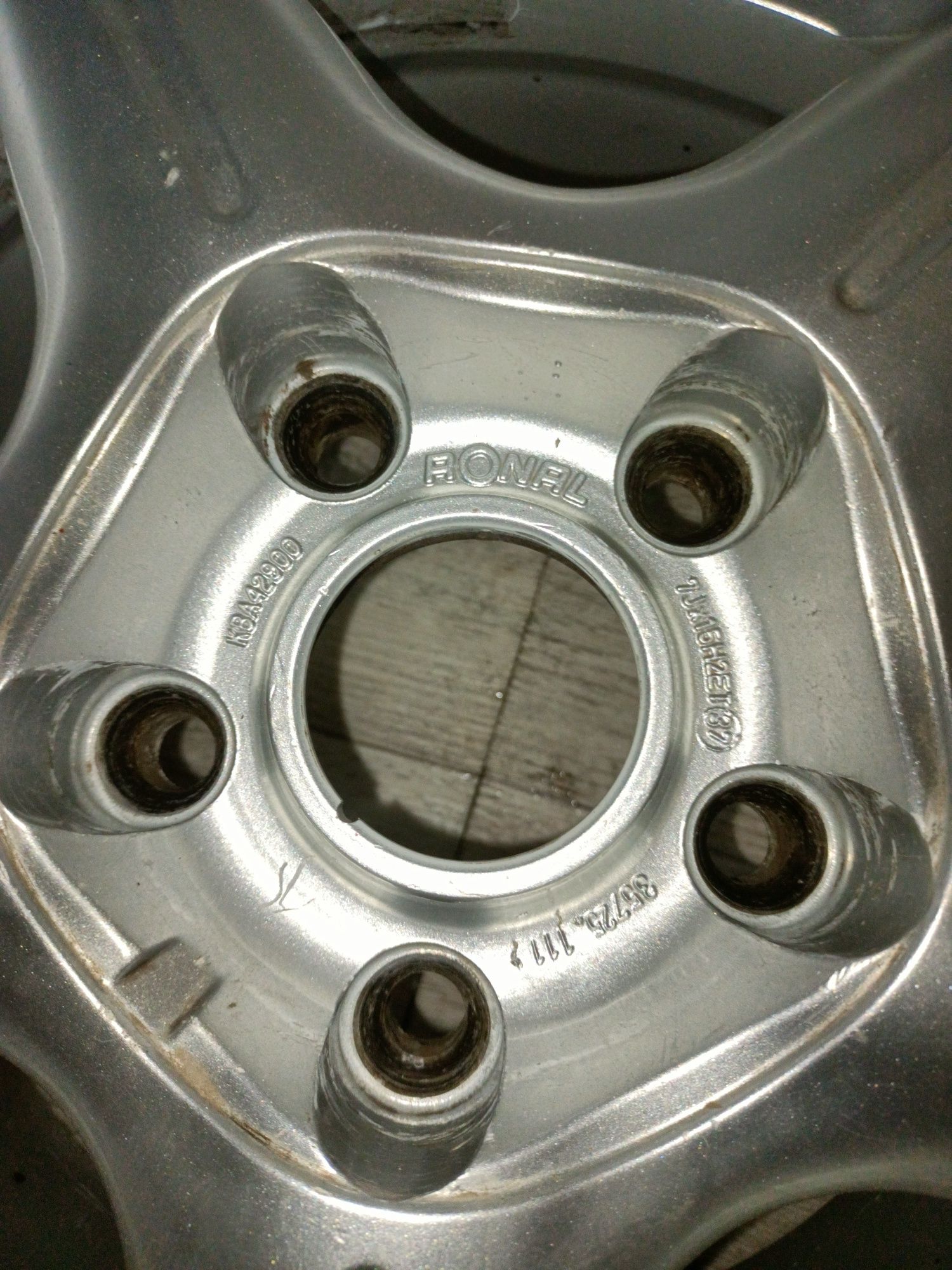 Продам диски ronal r 15