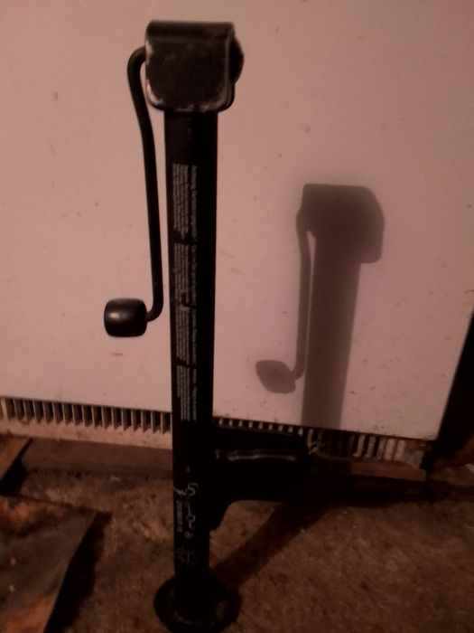 Продавам крик за Мерцедес е класа е и други модели.работи перфектно.