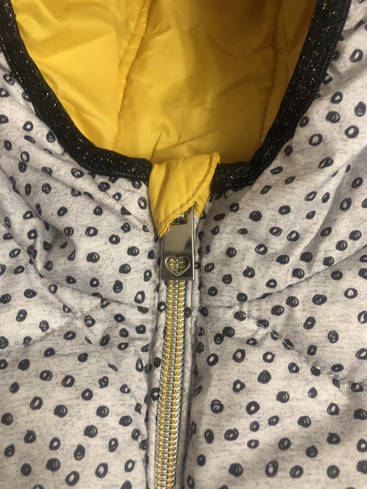 Vesta cu doua fețe !